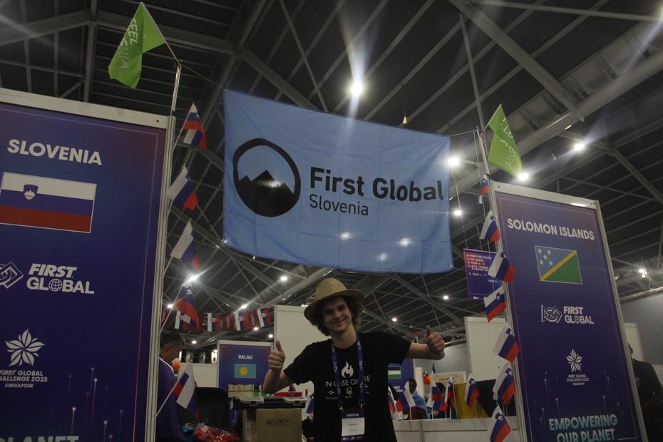 Luka pod FIRST Global zastavo